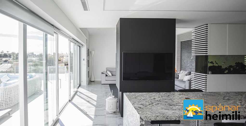 3 bedroom Villa for sale in Playa Flamenca with pool - € 2,500,000 (Ref: 9404216)