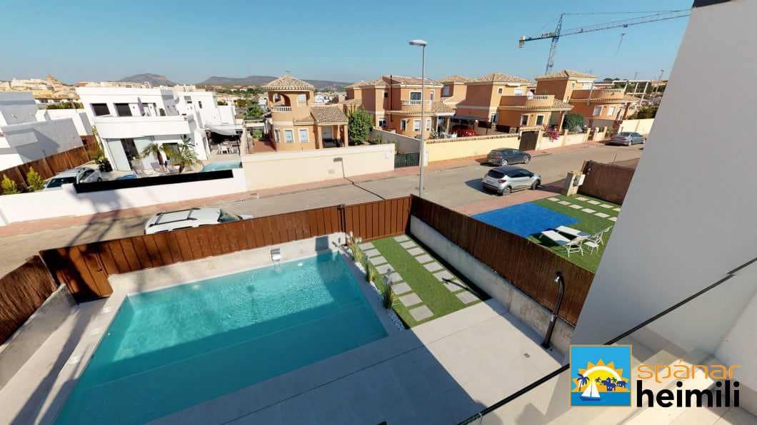 3 chambre Villa/Maison à vendre à Roldan avec piscine - 349 950 € (Ref: 9404219)