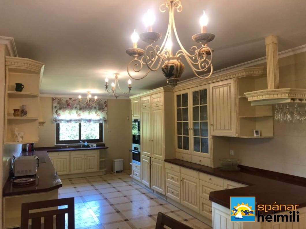 5 bedroom Villa for sale in Cabo Roig with pool - € 1,850,000 (Ref: 9404222)