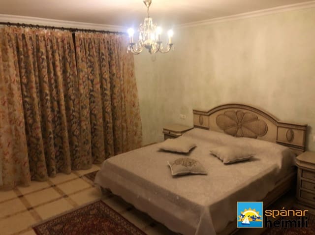 5 bedroom Villa for sale in Cabo Roig, Orihuela with pool - € 1,850,000 (Ref: 9404222)