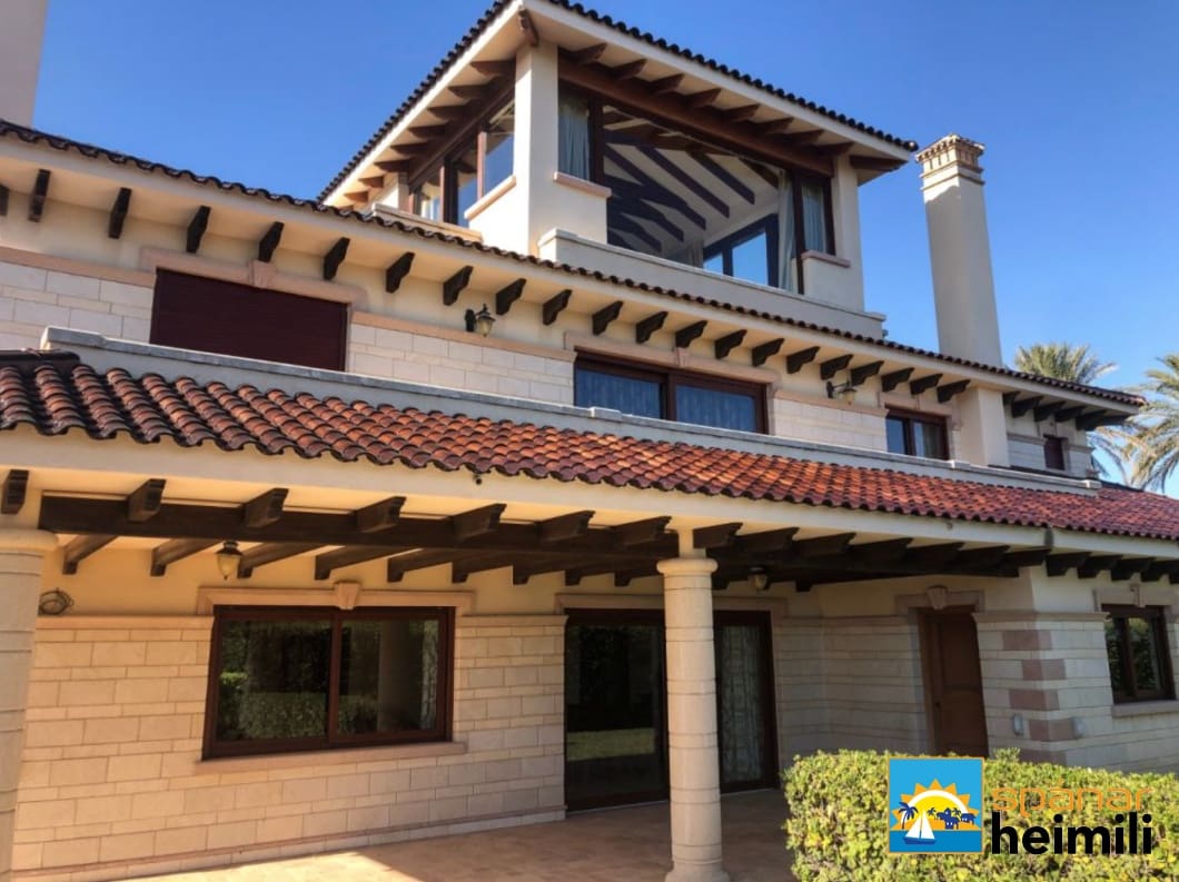 5 bedroom Villa for sale in Cabo Roig with pool - € 1,850,000 (Ref: 9404222)