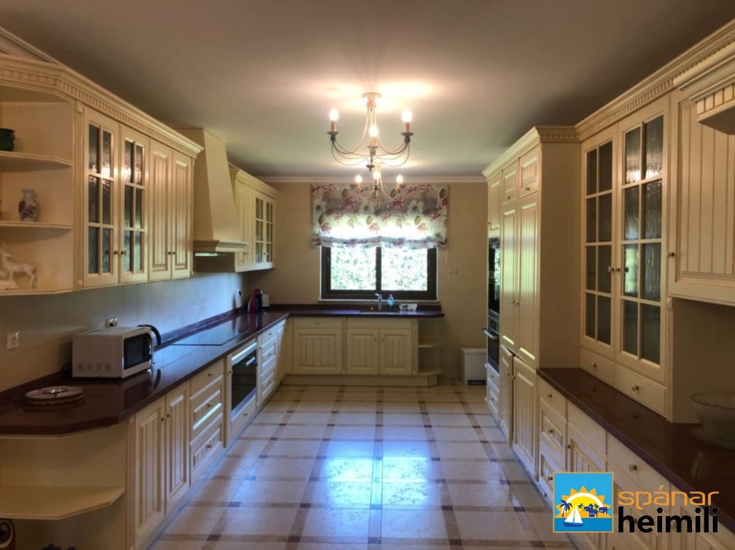 5 bedroom Villa for sale in Cabo Roig with pool - € 1,850,000 (Ref: 9404222)