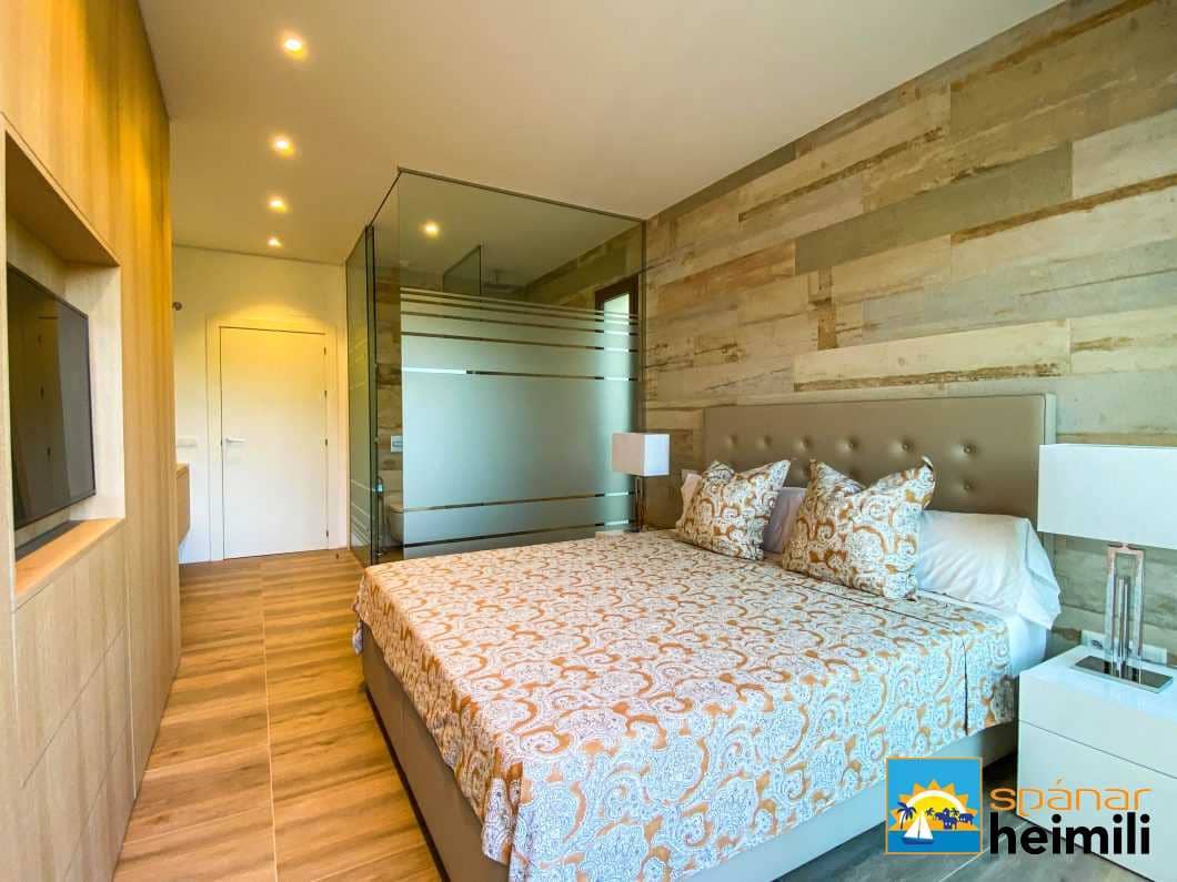 3 bedroom Villa for sale in Las Colinas Golf with pool - € 649,000 (Ref: 9404223)