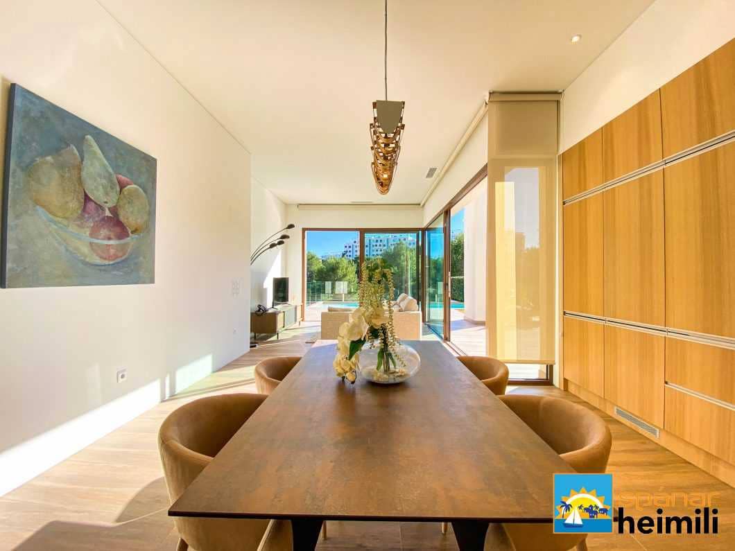 3 bedroom Villa for sale in Las Colinas Golf with pool - € 649,000 (Ref: 9404223)