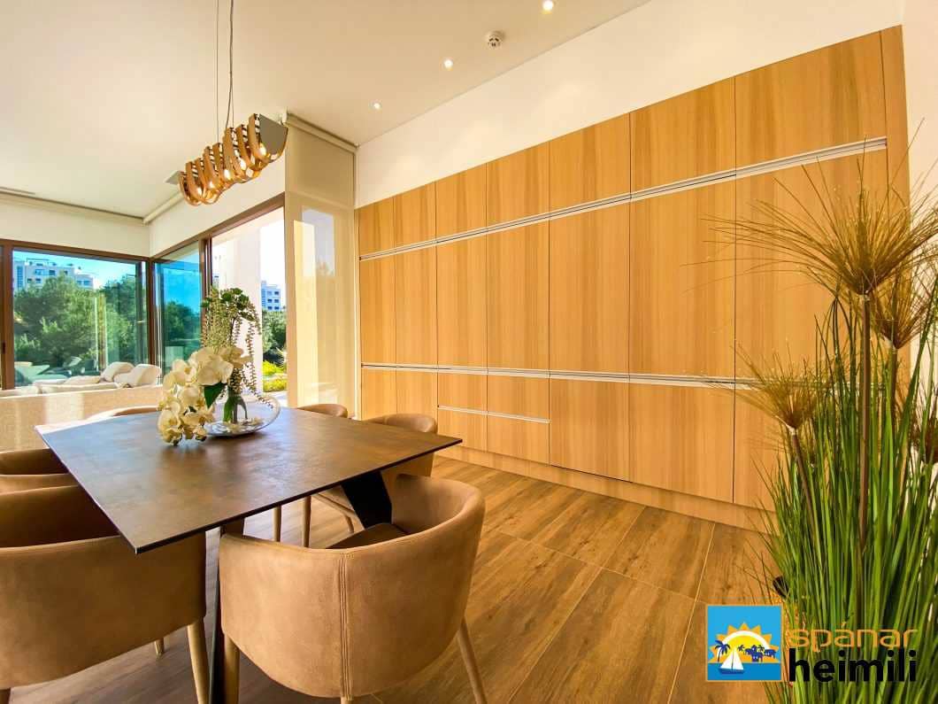 3 bedroom Villa for sale in Las Colinas Golf with pool - € 649,000 (Ref: 9404223)