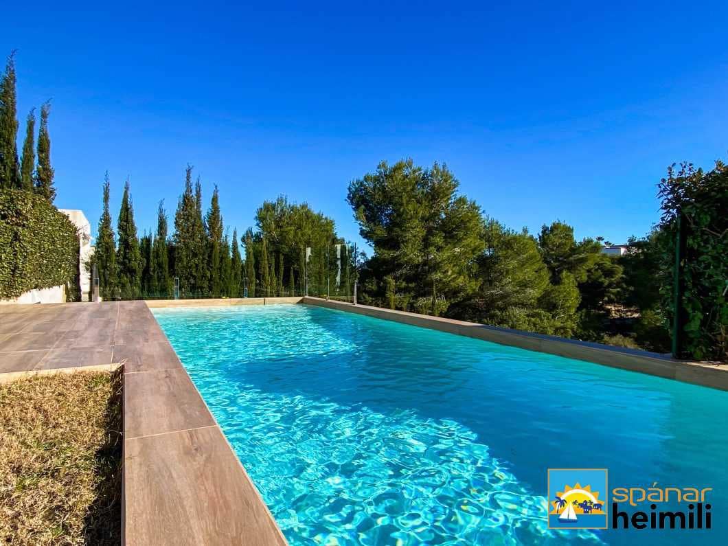 3 bedroom Villa for sale in Las Colinas Golf with pool - € 649,000 (Ref: 9404223)