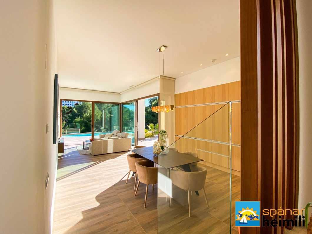 3 bedroom Villa for sale in Las Colinas Golf with pool - € 649,000 (Ref: 9404223)