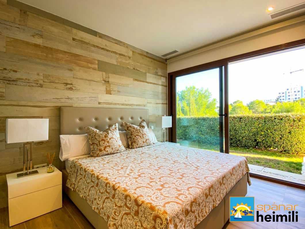 3 bedroom Villa for sale in Las Colinas Golf with pool - € 649,000 (Ref: 9404223)