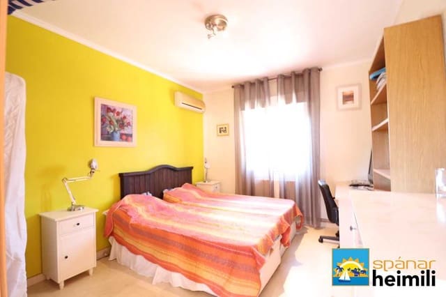 3 bedroom Villa for sale in Las Ramblas Golf, Orihuela with pool - € 555,000 (Ref: 9404231)