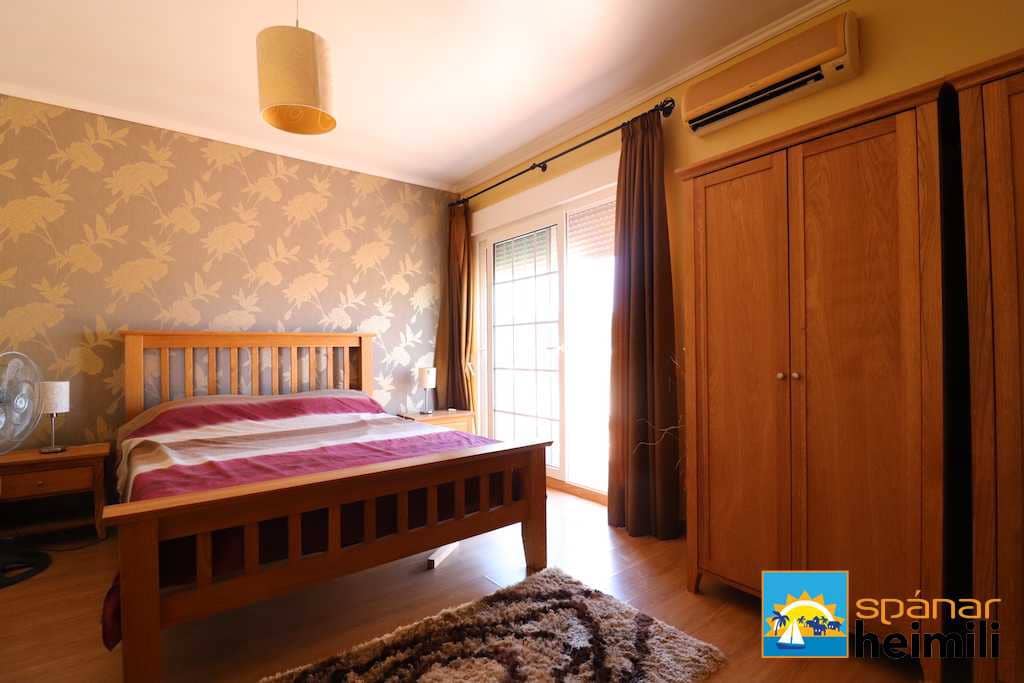 3 bedroom Villa for sale in Las Ramblas Golf with pool - € 555,000 (Ref: 9404231)