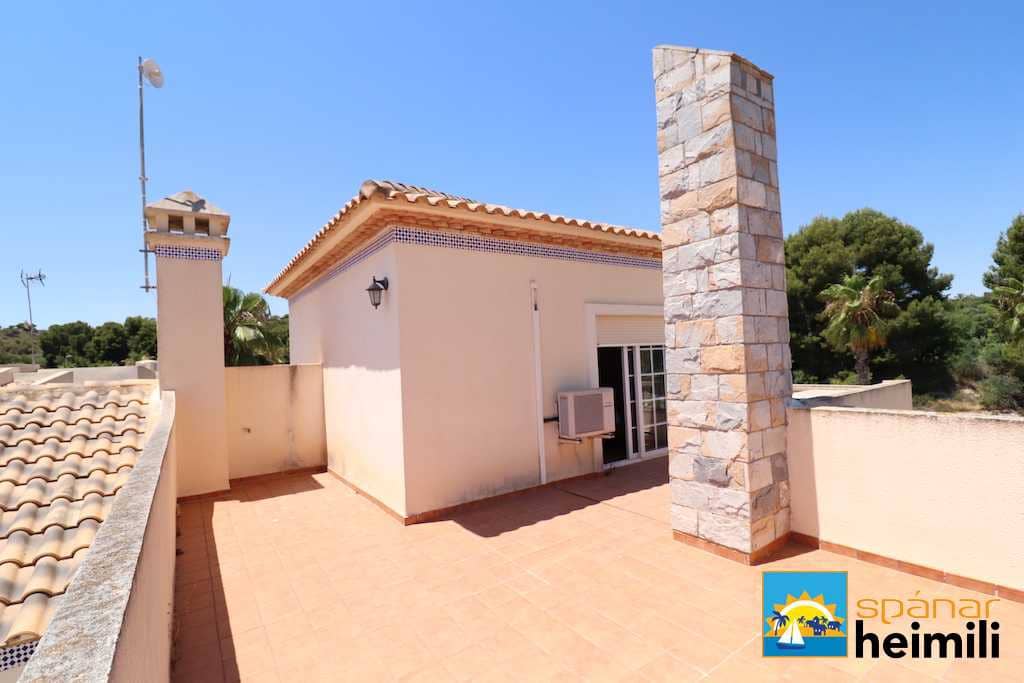 3 bedroom Villa for sale in Las Ramblas Golf with pool - € 555,000 (Ref: 9404231)
