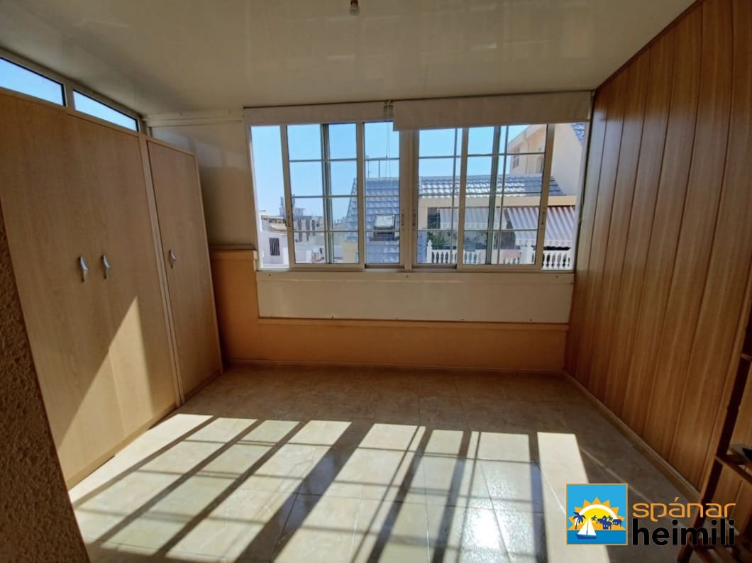 3 sypialnia Penthouse na sprzedaż w Torrevieja - 200 000 € (Ref: 9404232)