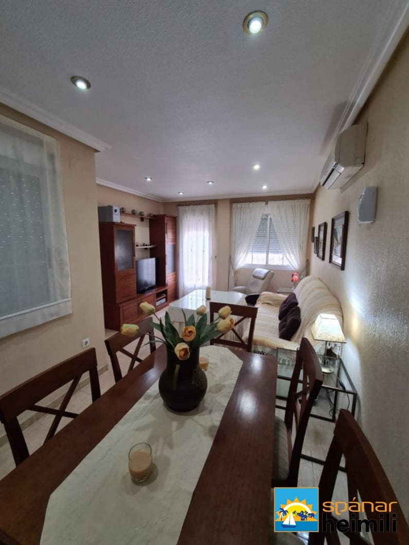 3 sypialnia Penthouse na sprzedaż w Torrevieja - 200 000 € (Ref: 9404232)