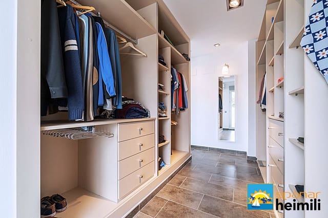 5 bedroom Villa for sale in Cabo Roig, Orihuela with pool - € 1,180,000 (Ref: 9404241)