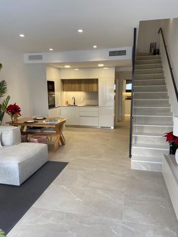 3 makuuhuone Omakotitalo myytävänä paikassa San Pedro del Pinatar ciudad, San Pedro del Pinatar mukana uima-altaan - 345 000 € (Ref: 9404243)