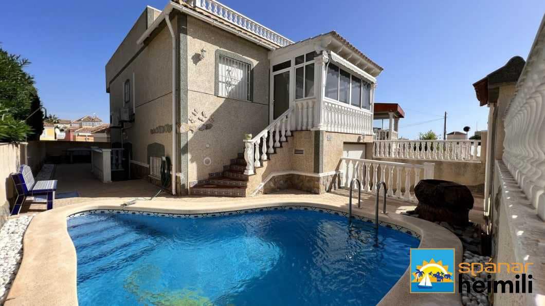 4 soverom Villa til salgs i San Miguel de Salinas med svømmebasseng - € 215 000 (Ref: 9404246)