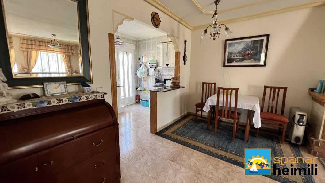 4 soverom Villa til salgs i San Miguel de Salinas med svømmebasseng - € 215 000 (Ref: 9404246)