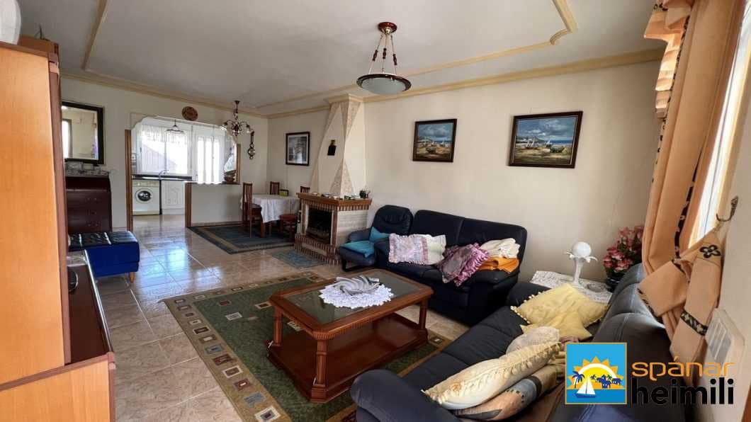 4 soverom Villa til salgs i San Miguel de Salinas med svømmebasseng - € 215 000 (Ref: 9404246)