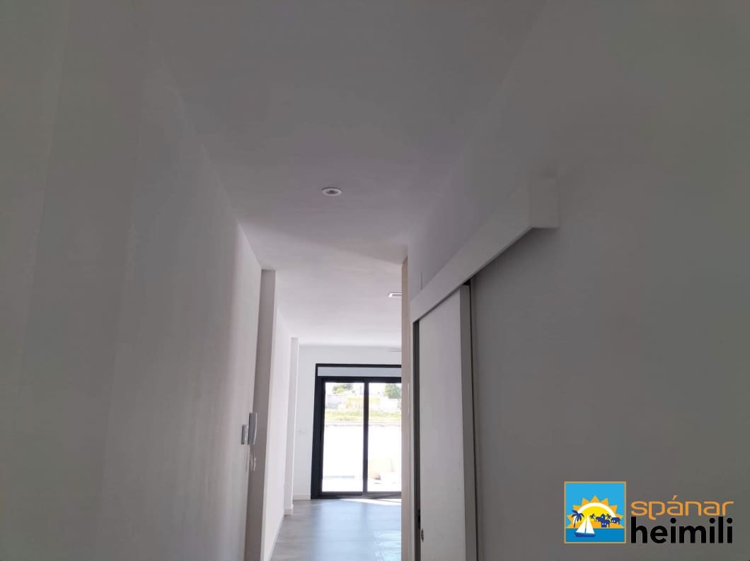 3 bedroom Villa for sale in Daya Nueva with pool - € 269,000 (Ref: 9404257)