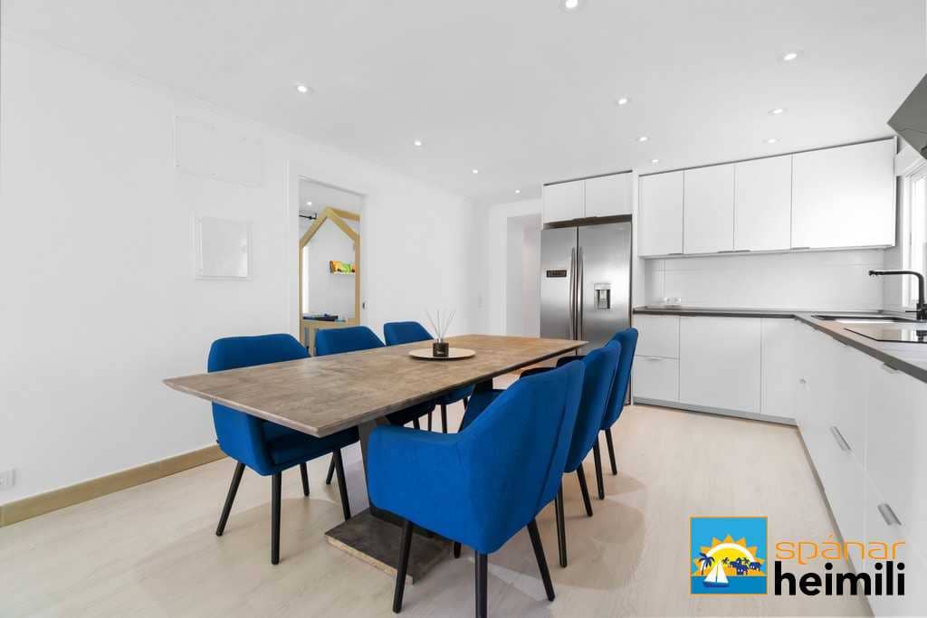 3 bedroom Villa for sale in Cabo Roig with pool - € 404,500 (Ref: 9404260)