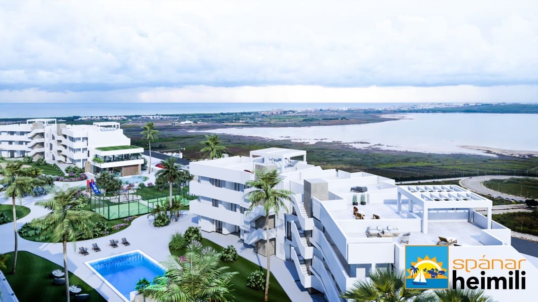 2 bedroom Apartment for sale in El Raso with pool - € 280,000 (Ref: 9404261)