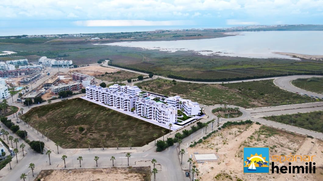 2 bedroom Apartment for sale in El Raso with pool - € 280,000 (Ref: 9404261)