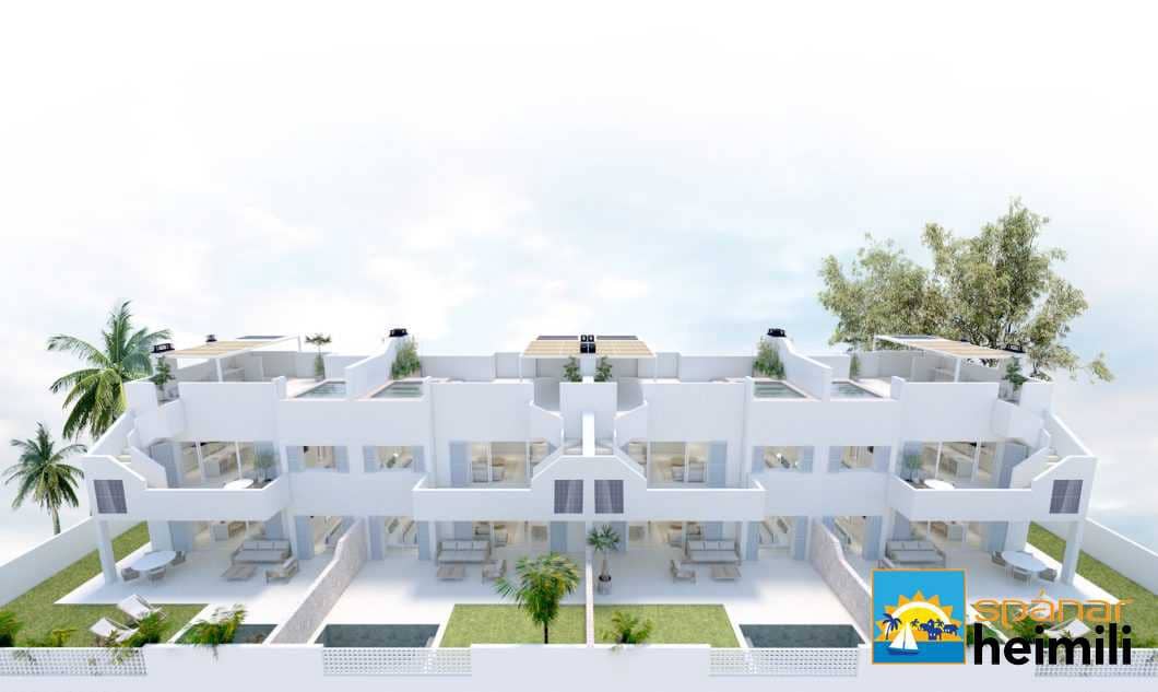 Apartamento de 3 habitaciones en Pilar de la Horadada en venta con piscina - 345.000 € (Ref: 9404267)