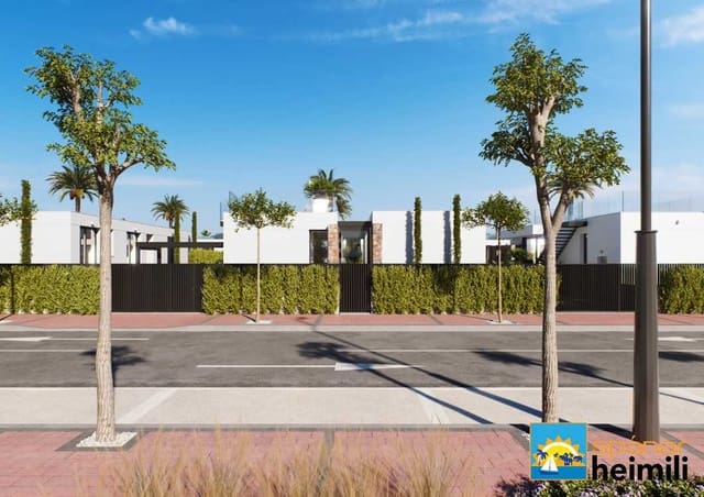 3 bedroom Villa for sale in Los Alcázares with pool - € 780,000 (Ref: 9404269)