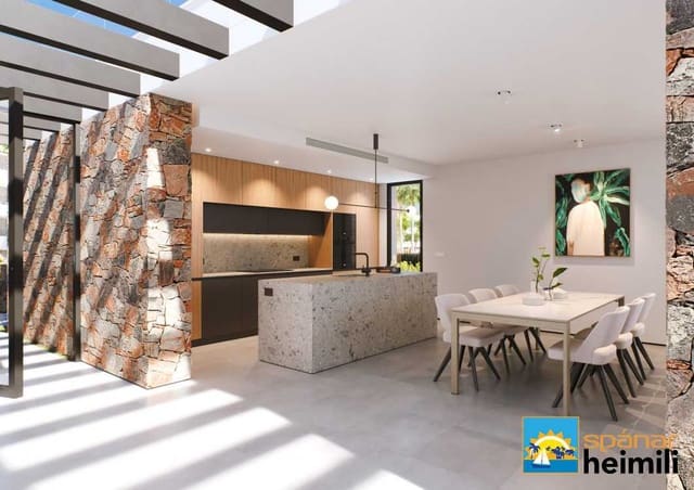 3 bedroom Villa for sale in Los Alcázares with pool - € 780,000 (Ref: 9404269)