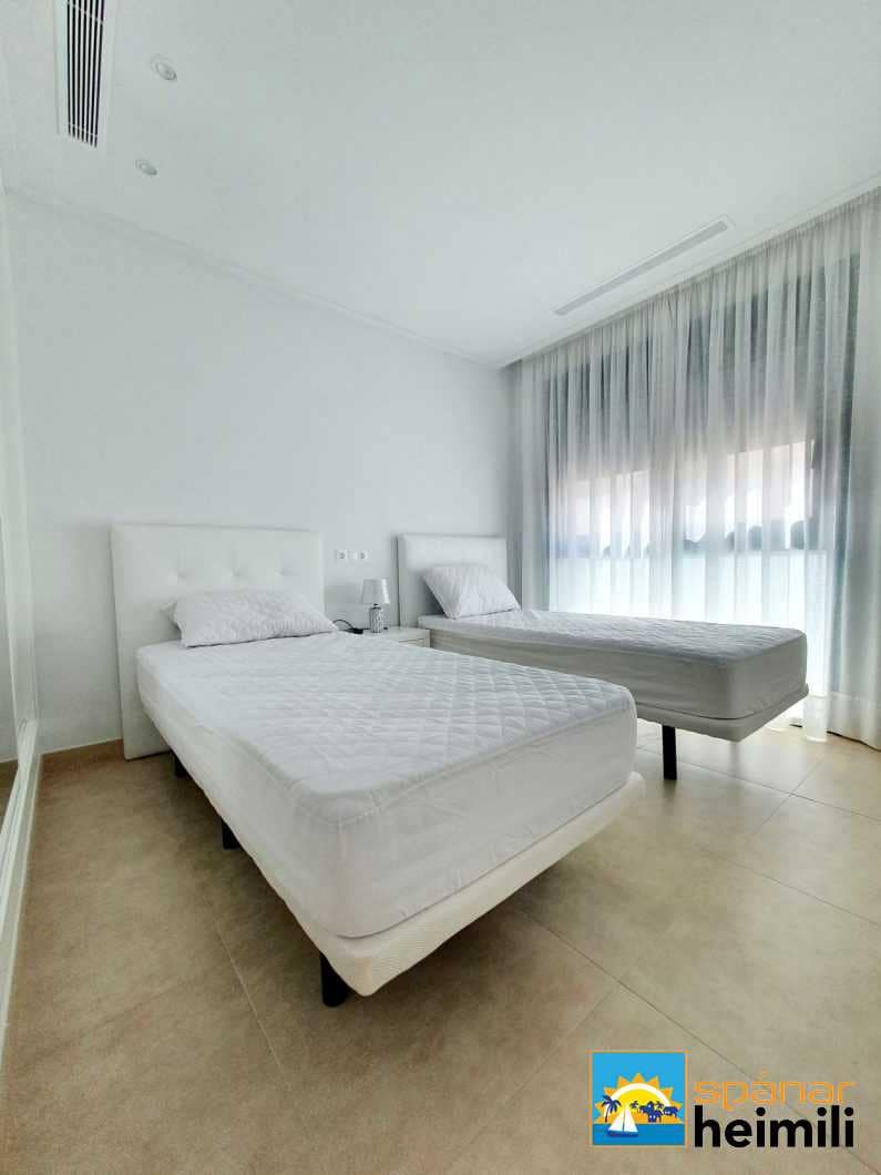 3 slaapkamer Villa te koop in Benijofar met zwembad - € 328.000 (Ref: 9404274)