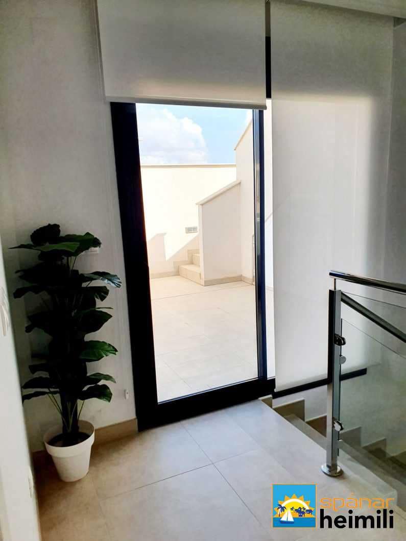 3 slaapkamer Villa te koop in Benijofar met zwembad - € 328.000 (Ref: 9404274)