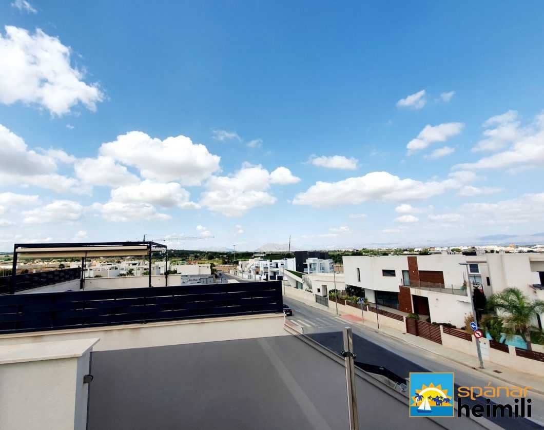 3 slaapkamer Villa te koop in Benijofar met zwembad - € 328.000 (Ref: 9404274)