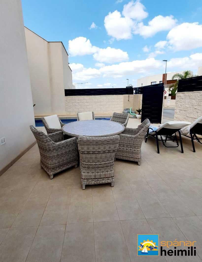 3 slaapkamer Villa te koop in Benijofar met zwembad - € 328.000 (Ref: 9404274)