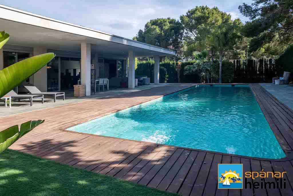 3 slaapkamer Villa te koop in Los Balcones met zwembad - € 805.000 (Ref: 9404275)