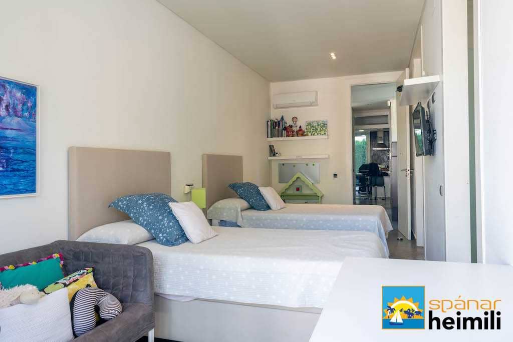 3 slaapkamer Villa te koop in Los Balcones met zwembad - € 805.000 (Ref: 9404275)