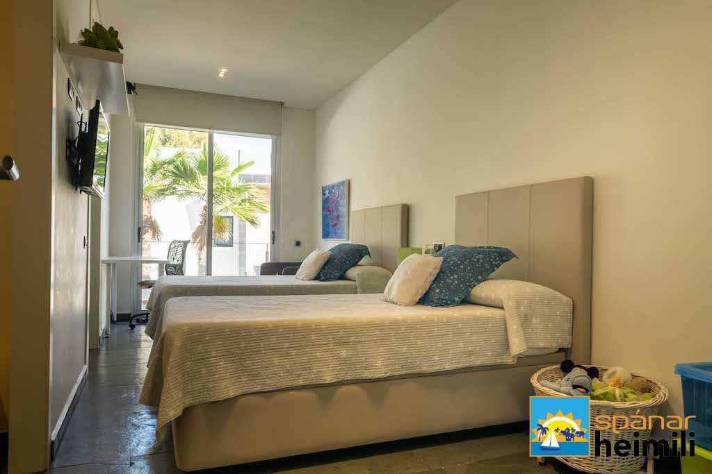 3 slaapkamer Villa te koop in Los Balcones met zwembad - € 805.000 (Ref: 9404275)