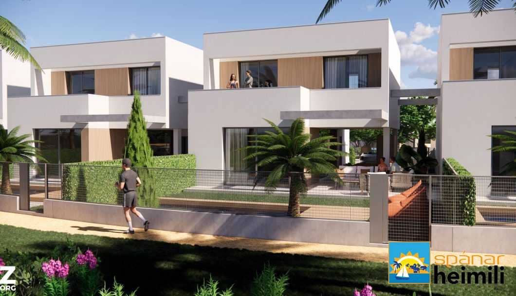 3 bedroom Villa for sale in Los Alcazares with pool - € 629,000 (Ref: 9404277)