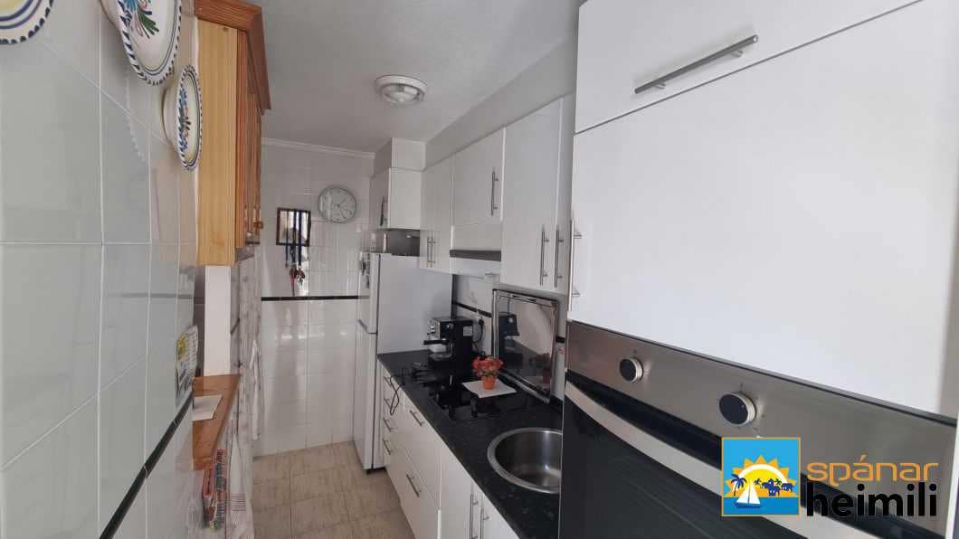 3 sovrum Semi-fristående Villa till salu i Torrevieja med pool - 164 000 € (Ref: 9404281)