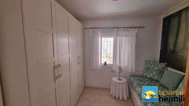 3 sovrum Semi-fristående Villa till salu i Torrevieja med pool - 164 000 € (Ref: 9404281)