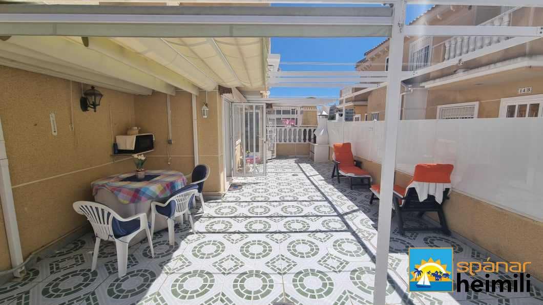 3 sovrum Semi-fristående Villa till salu i Torrevieja med pool - 164 000 € (Ref: 9404281)
