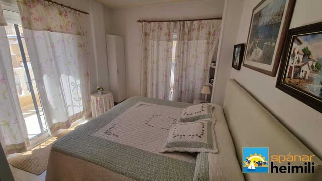 3 sovrum Semi-fristående Villa till salu i Torrevieja med pool - 164 000 € (Ref: 9404281)