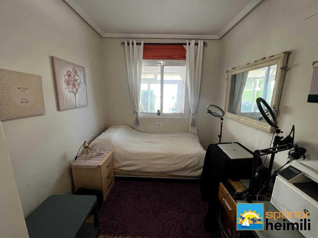 2 bedroom Apartment for sale in Playa Flamenca with pool - € 254,900 (Ref: 9404282)