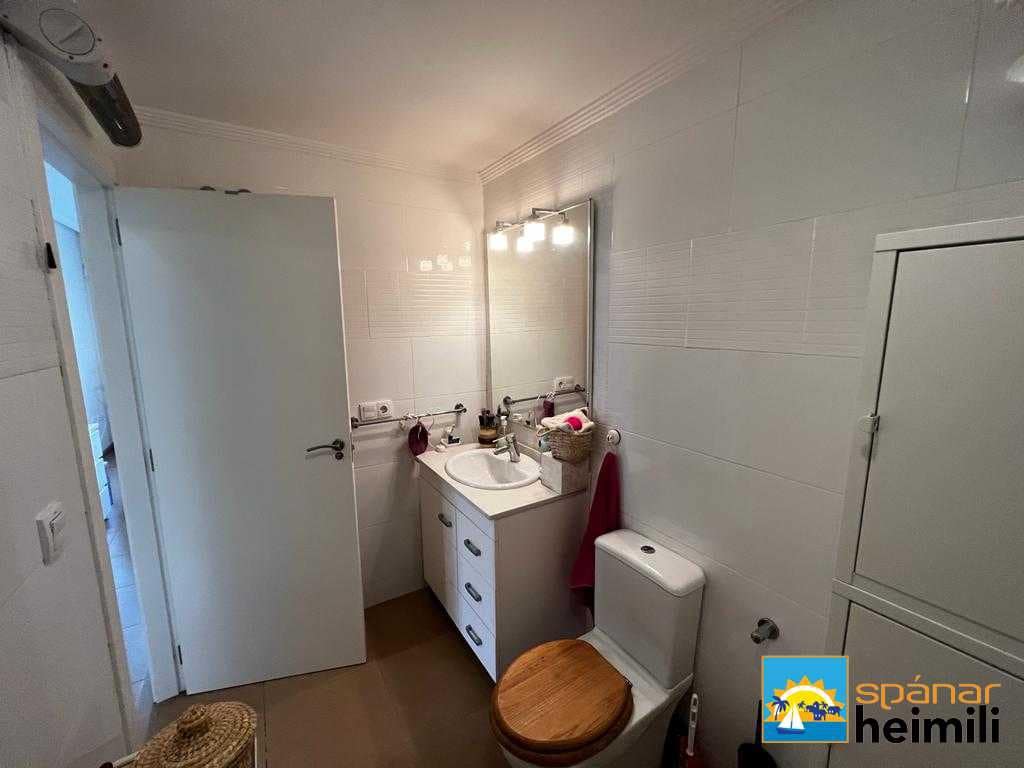 2 bedroom Apartment for sale in Playa Flamenca with pool - € 254,900 (Ref: 9404282)