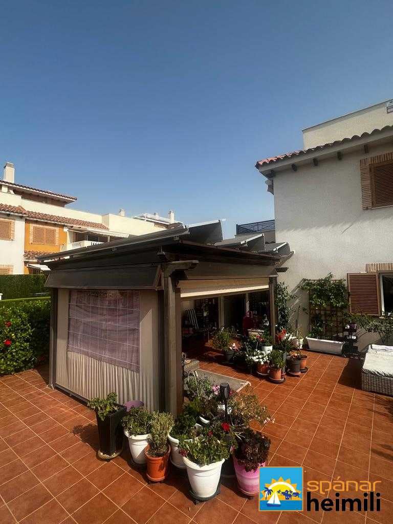 2 bedroom Apartment for sale in Playa Flamenca with pool - € 254,900 (Ref: 9404282)