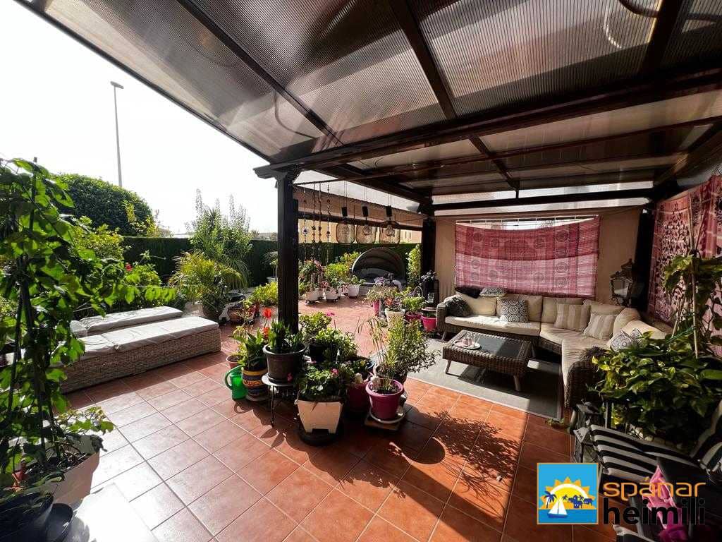 2 bedroom Apartment for sale in Playa Flamenca with pool - € 254,900 (Ref: 9404282)