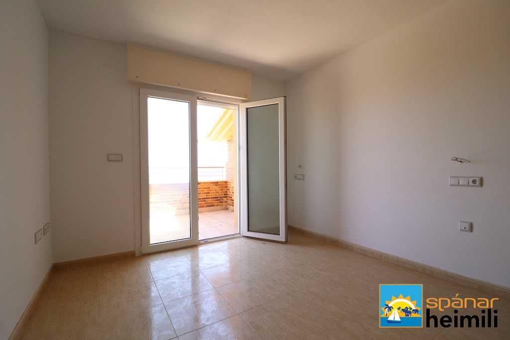 4 makuuhuone Omakotitalo myytävänä paikassa Cabo Roig mukana uima-altaan - 504 000 € (Ref: 9404284)