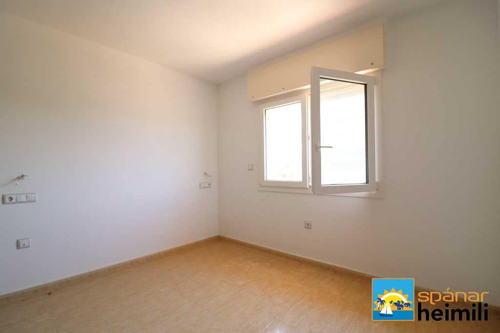 4 makuuhuone Omakotitalo myytävänä paikassa Cabo Roig mukana uima-altaan - 504 000 € (Ref: 9404284)