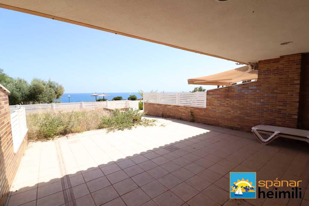 4 makuuhuone Omakotitalo myytävänä paikassa Cabo Roig mukana uima-altaan - 504 000 € (Ref: 9404284)