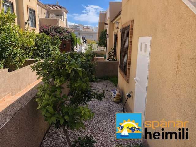 Apartamento de 2 habitaciones en Villamartin, Orihuela en venta con piscina - 137.500 € (Ref: 9404289)