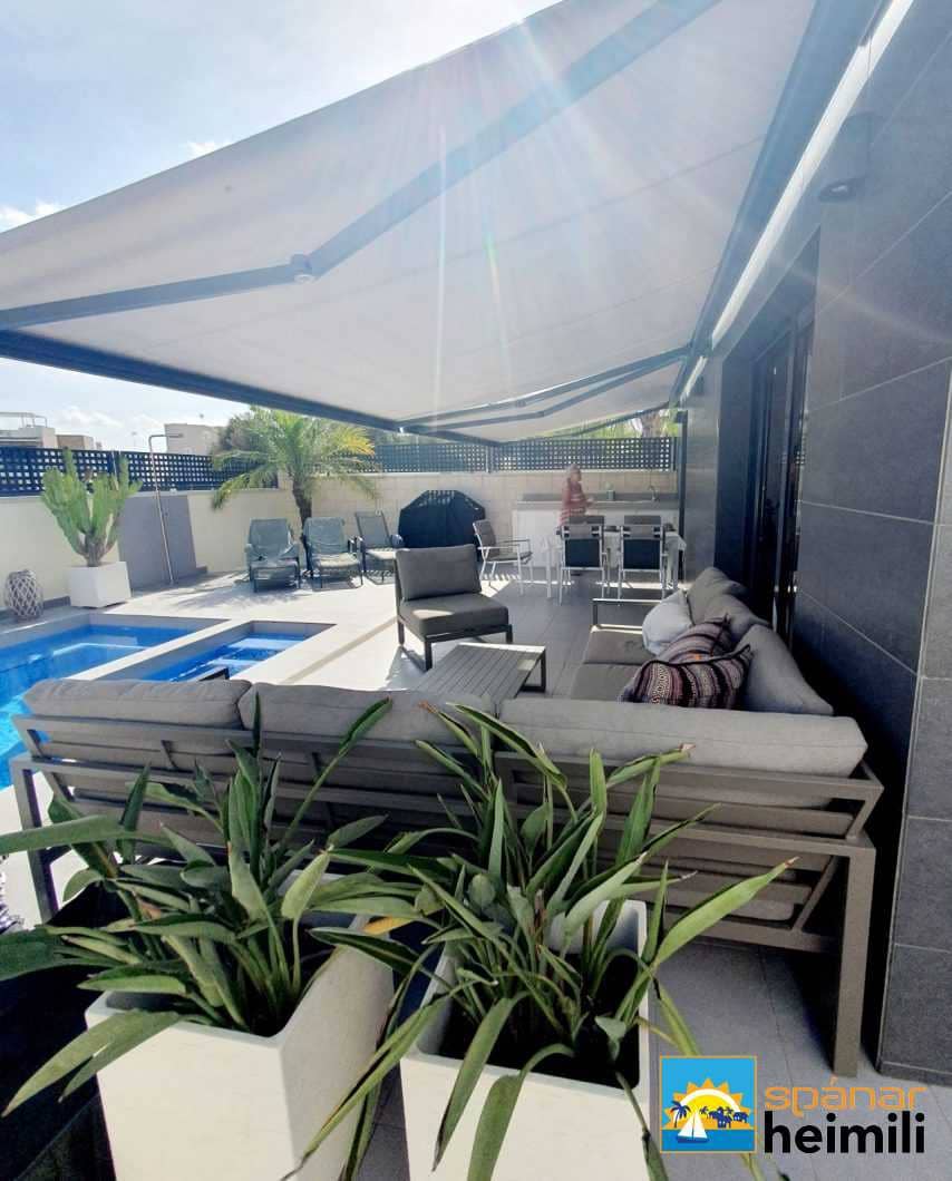 3 bedroom Villa for sale in Dona Pepa with pool - € 375,000 (Ref: 9404291)